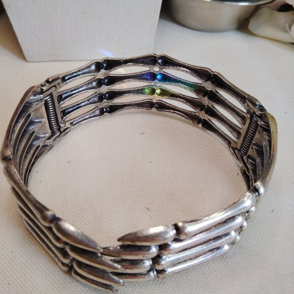 Silver Tone Skeleton Finger Choker Necklace Hinged Gothic Bone Collar Statement - Picture 6 of 9